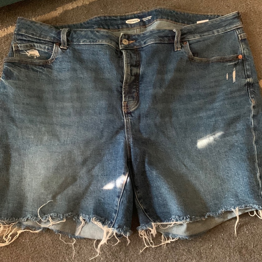 Hi-waisted jean shorts NWOT